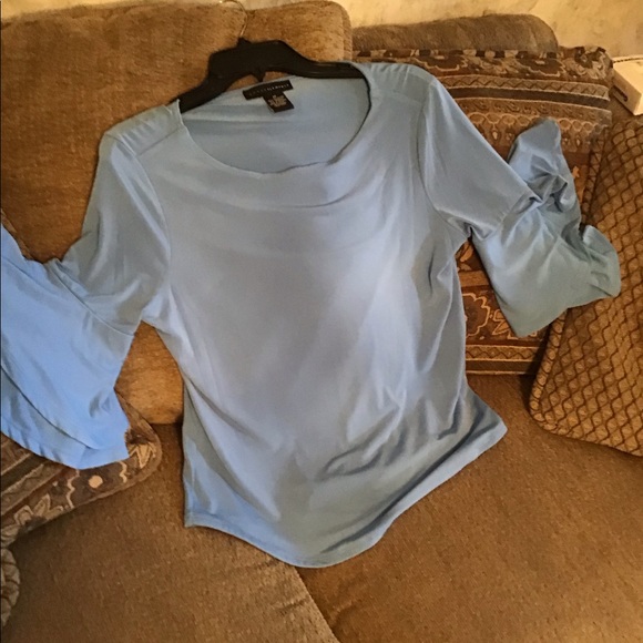 Grace Elementals NWOT med Baby Blue Ladies top - Picture 2 of 5